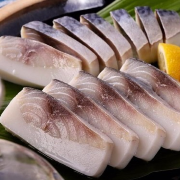 寿隆蒲鉾「しめ鯖かまぼこ」2025年10月10日(金)〜13日(月)出店決定
